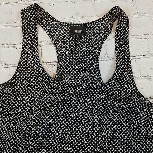 ** SOLD** Mossimo Racerback Tank Top - Picture 2 of 3